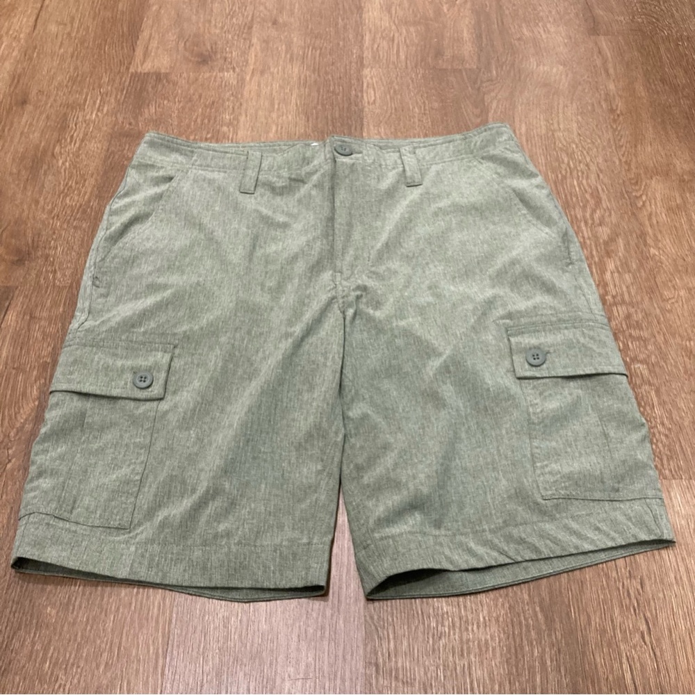 Men's Wearfirst Green Cargo Shorts Size 32 - Picture 2 of 11